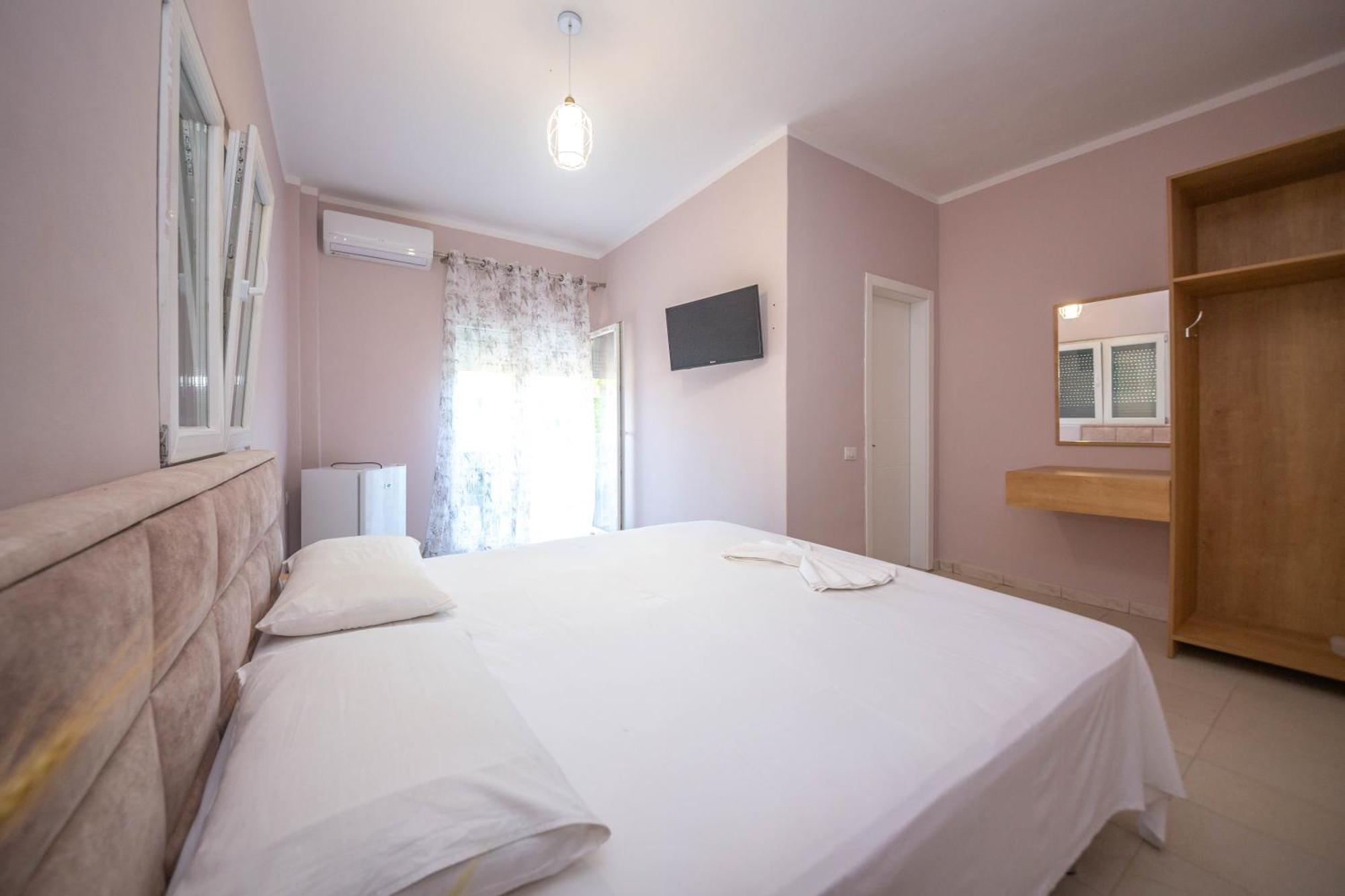 Blu Horizon Hotel Gjipe Dhërmi エクステリア 写真