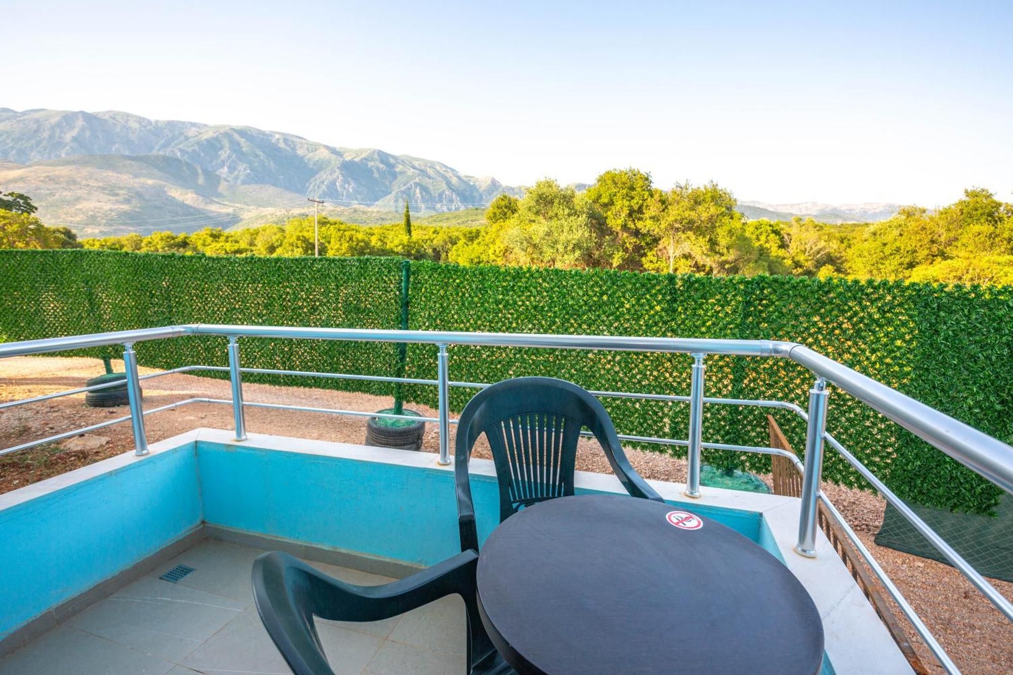 Blu Horizon Hotel Gjipe Dhërmi エクステリア 写真